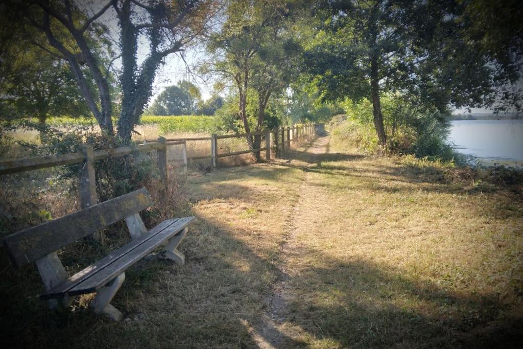 Le Barrage Apartman Port-Mort Kültér fotó